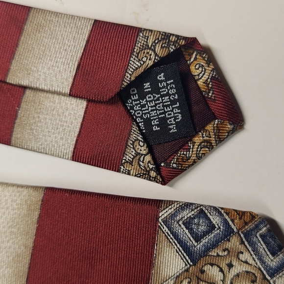 Henry Grethel Neck Tie - Picture 5 of 8